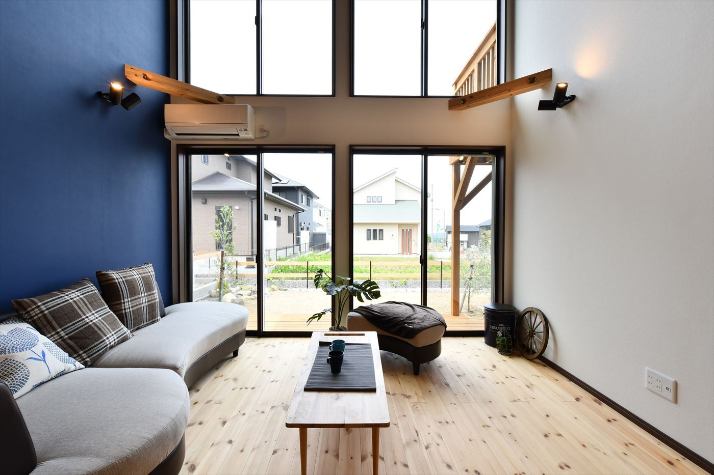 全面窓のようなお家